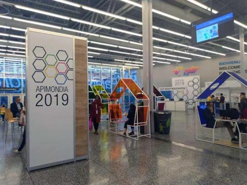 area-de-exposicoes-apimondia-3-2019